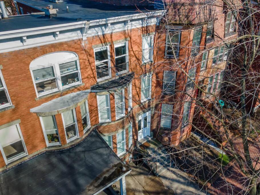 Flats On Front - Riverfront Gem Fast Wi-Fi 3F Harrisburg Exterior photo